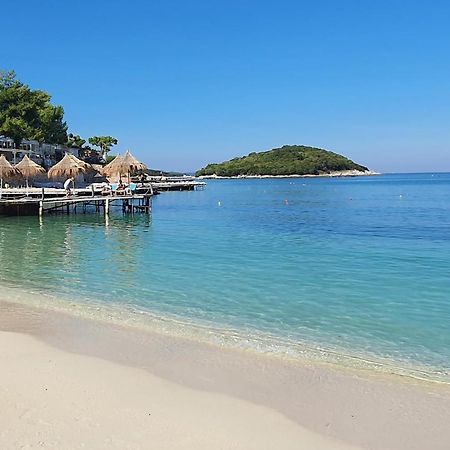 Villa Smeralda Sarandë 外观 照片