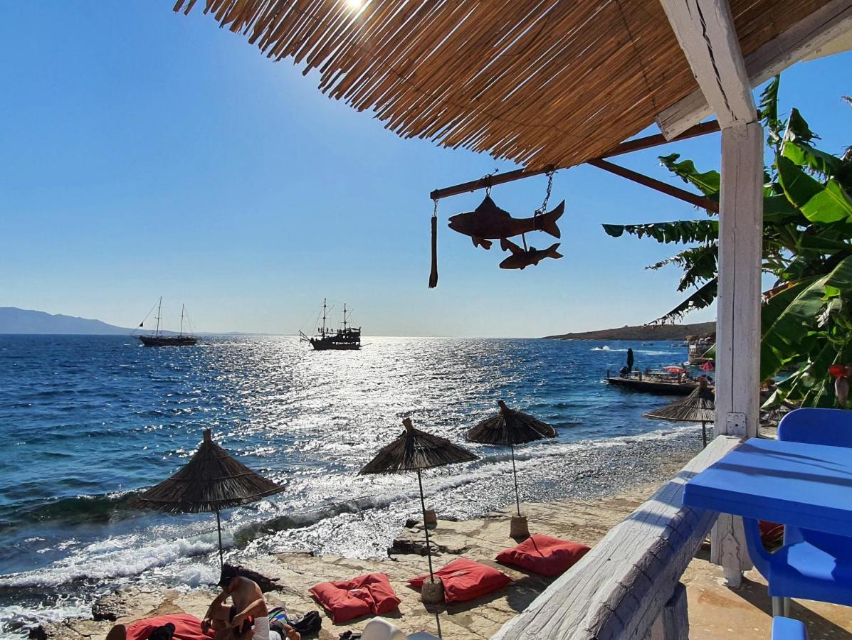 Villa Smeralda Sarandë 外观 照片