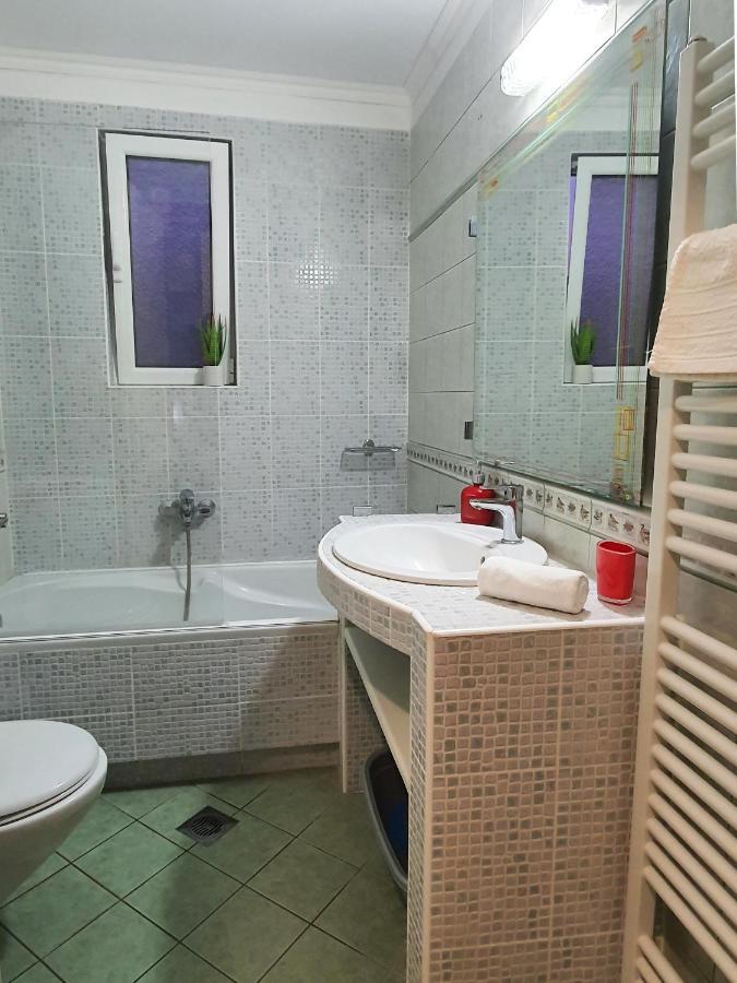 Villa Smeralda Sarandë 外观 照片