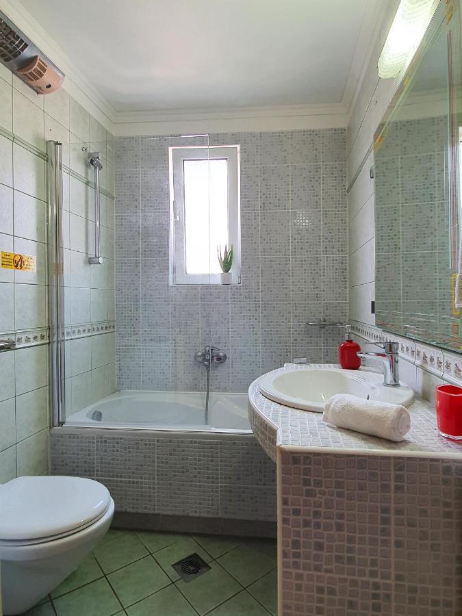 Villa Smeralda Sarandë 外观 照片