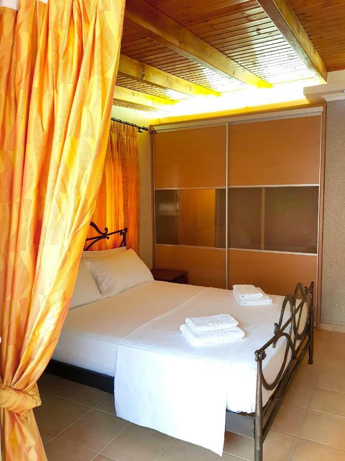 Villa Smeralda Sarandë 外观 照片