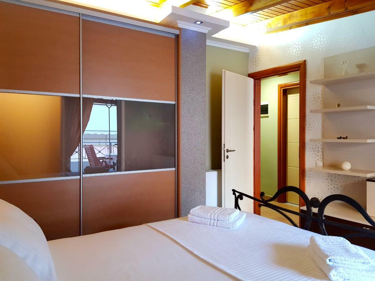Villa Smeralda Sarandë 外观 照片