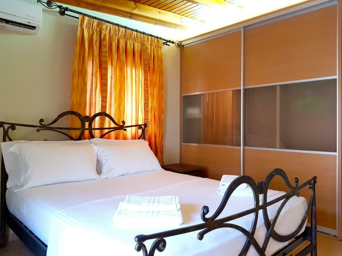 Villa Smeralda Sarandë 外观 照片