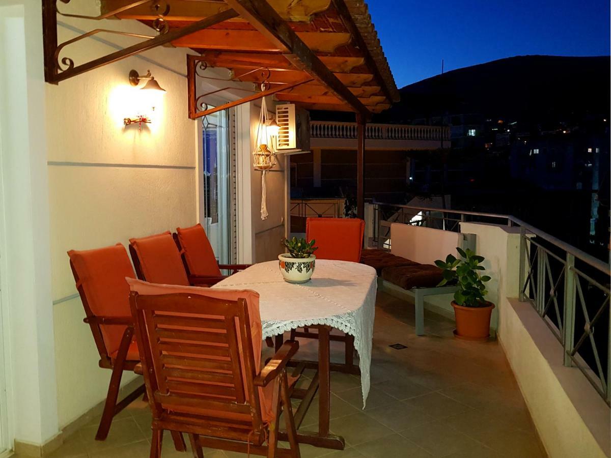 Villa Smeralda Sarandë 外观 照片