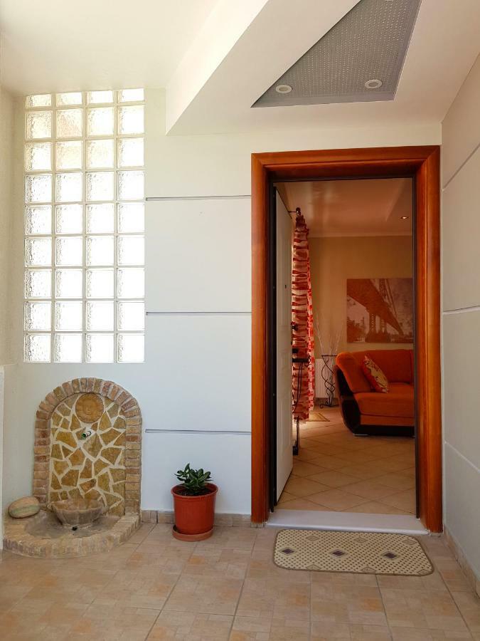 Villa Smeralda Sarandë 外观 照片